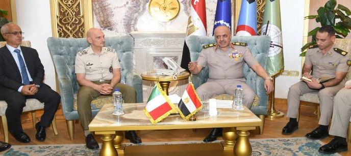 رئيس الأركان يلتقي رئيس هيئة الأركان المشتركة الإيطالية