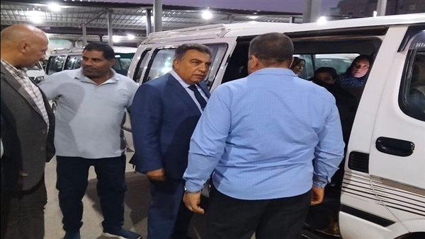 في زيارة مفاجئة.. محافظ الدقهلية يتفقد موقف دكرنس العمومي