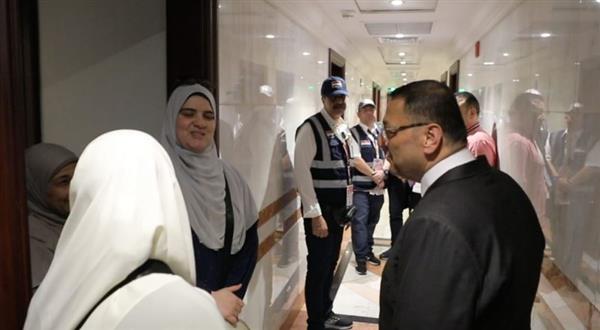 الرئيس التنفيذي لبعثة الحج المصرية يتفقد أحوال حجاج القرعة