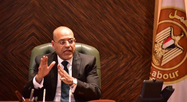 وزير العمل: استمرار التقديم على بعض الوظائف القيادية داخل "الوزارة" و"مديرياتها"