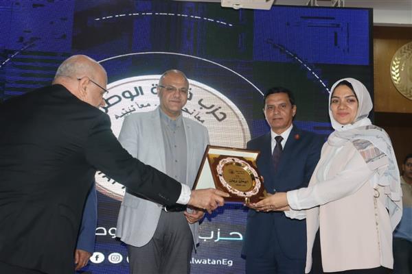 وسط أجواء غامرة بالفرحة والسعاده...محافظ القليوبية يشهد الإحتفالية الكُبرى لتسليم أجهزة كهربائية للعرائس
