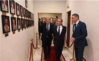   وزير الخارجية يتفقد مقر السفارة المصرية بالرباط