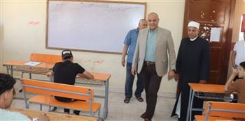   محافظ القليوبية يتفقد لجان امتحانات الشهادة الثانوية الأزهرية 