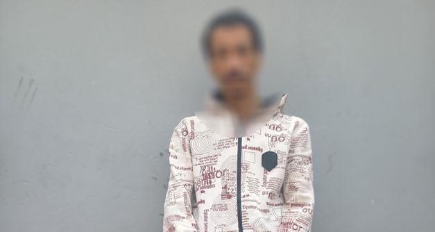 ضبط عاطل بتهمة سرقة هاتف محمول من داخل مسجد بسوهاج