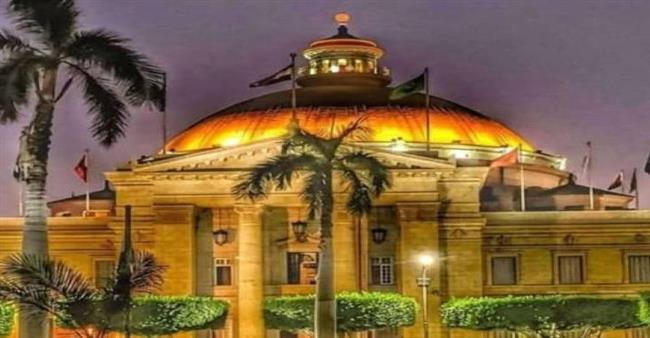 مجلس جامعة القاهرة يقرر صرف 2000 جنيه مكافأة للعاملين والهيئة المعاونة