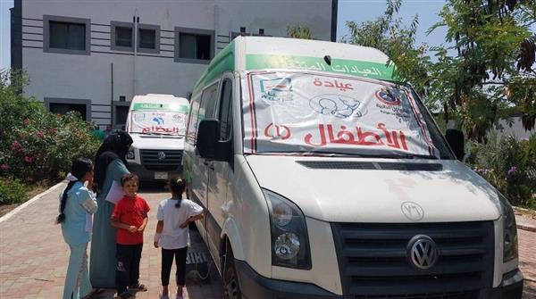فحص 801 مواطن في قافلة طبية بمركز كفر سعد في دمياط