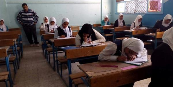 128 ألف طالب وطالبة يؤدون امتحانات الشهادة الإعدادية بمحافظة البحيرة