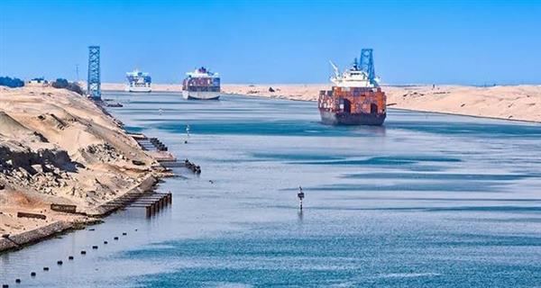 خفاجى: قناة السويس ليست ممرا خيريا ولا هبة لأحد.. المصريون يرفضون منطق الاستعلاء الملاحي