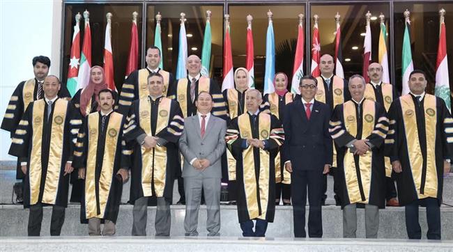 الأكاديمية العربية تحتفل بتخريج الدفعة 56 من كلية الدراسات العليا في الإدارة بالإسكندرية