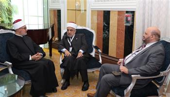   مفتي الجمهورية في لقائه بوزير الأوقاف الأردني بالدوحة: العلاقات المصرية الأردنية نموذج في التعاون