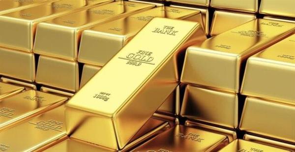 الذهب يرتفع بدعم تراجع الدولار