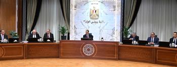   رئيس الوزراء يتابع خطوات تيسير إجراءات دخول السائحين بالمطارات والمنافذ المختلفة