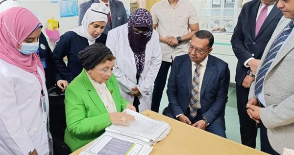 نائب وزير الصحة تتفقد عددا من المنشآت الصحية بأسوان