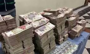 ضبط 8 عناصر إجرامية لقيامهم بغسـل 450 مليون جنيه من تجارة المخدرات