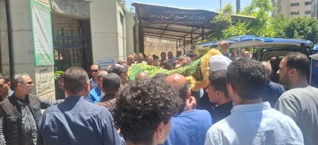 تشييع جثمان نعيم عيسي من مسقط رأسه بالإسكندرية 