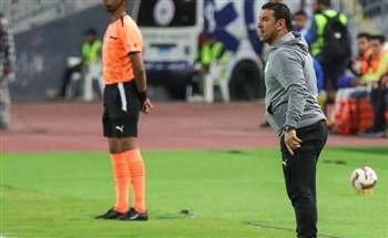   بوجلبان يحذر لاعبي المصري من رباعي الأهلي قبل موقعة الخميس