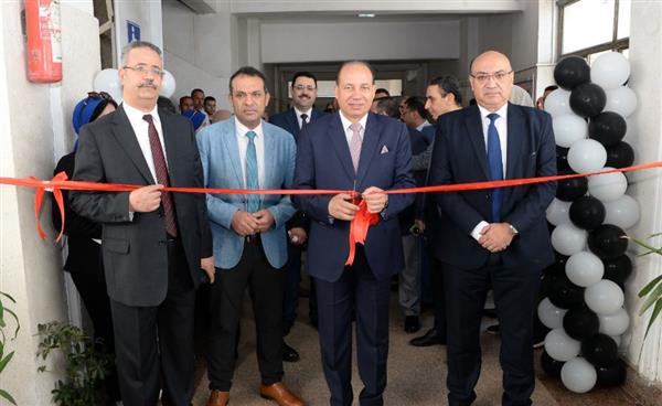 رئيس جامعة المنصورة يفتتح مشروعات التطوير والتجديد بالكلية