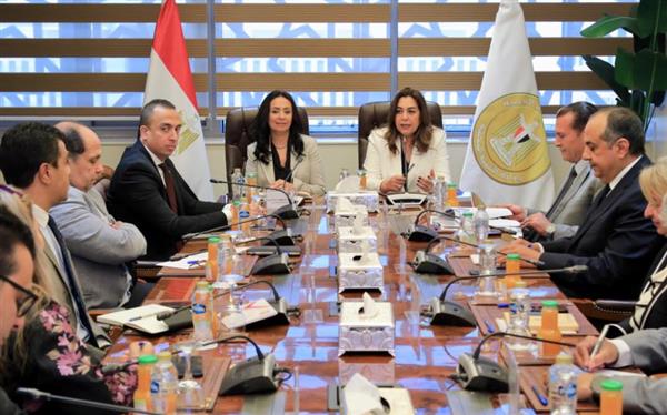 وزيرتا التنمية المحلية والتضامن يبحثان التعاون في دعم مشروع أيادي مصر