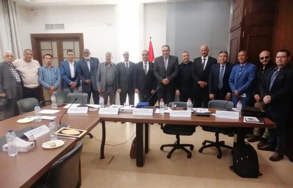 مستخلصي الجمارك بالغرفة التجارية بالإسكندرية تبحث سبل مواجهة التحديات بالقطاع
