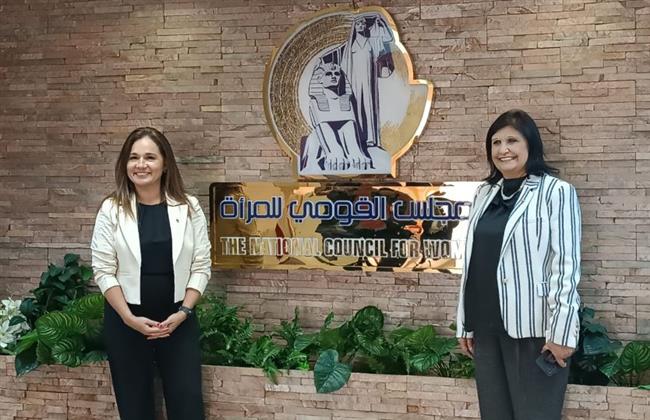 نائبة رئيسة القومي للمرأة تجتمع بوفد جمهورية تشيلي بمقر المجلس