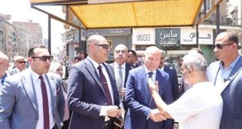   وزير العمل ومحافظ القاهرة يتفقدان أماكن انتظار لائقة لعمال التراحيل بباب الشعرية 