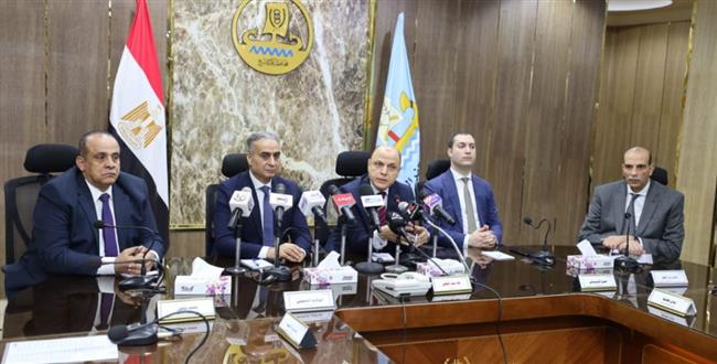 رئيس حماية المستهلك ومحافظ كفر الشيخ يبحثان مدي وفرة وإتاحة السلع بالأسواق