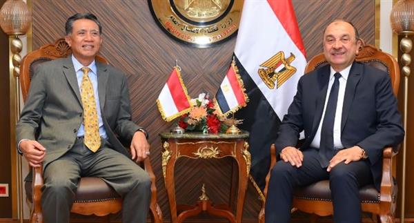 وزير قطاع الأعمال العام يستقبل سفير إندونيسيا بالقاهرة لبحث فرص التعاون