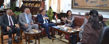   رئيس جامعة الاسكندرية يستقبل وفد هيئة الفولبرايت بالقاهرة لبحث سبل التعاون بين الجانبين