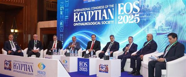 د. أحمد طه يشهد انطلاق فعاليات المؤتمر الدولي للجمعية الرمدية المصرية 2025 "EOS"