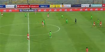 الأهلي يتقدم 2-1 على المصري في الشوط الأول