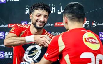   وسام أبو علي يفوز بجائزة رجل مباراة الأهلي والمصري