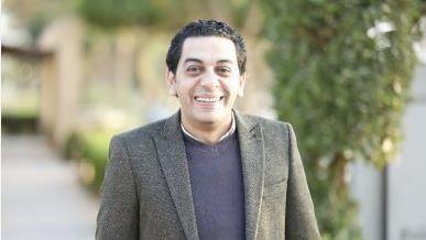 مخرج "حكايات من زمن فات" يعلن مشاركته في مهرجان التراث الدولي بالمغرب