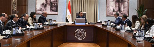 مدبولى يستعرض الفرص الاستثمارية فى الكهرباء والطاقة السنوات العشر القادمة