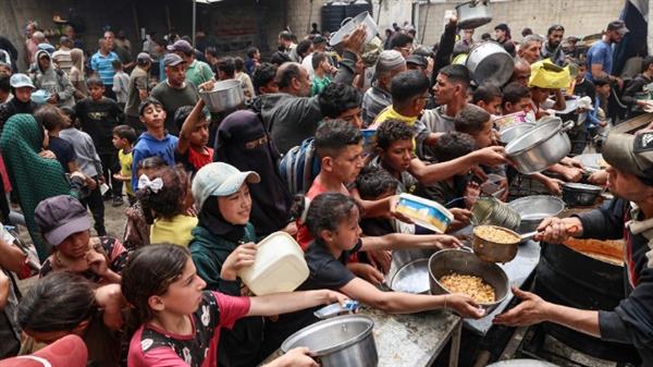 رئيس الوزراء البريطاني: خطة إسرائيل بشأن مساعدات غزة غير مناسبة
