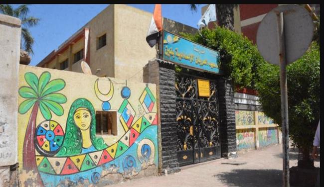 قبل ماراثون الثانوية..  "الجندي" في جولة مفاجئة بمحيط المدارس بحي أول وثان طنطا