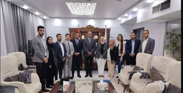 ممثلو المجتمع المدني يقدمون  التهنئة  لمحافظ قنا بمناسبة عيد الأضحى