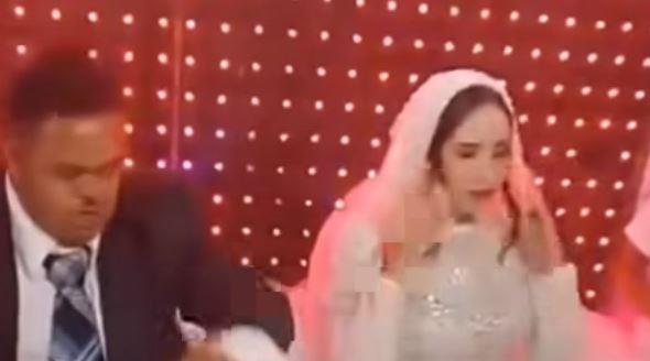 الزوجة قاصر والعقد عرفي.. مفاجآت قانونية جديدة في زواج عريس متلازمة داون