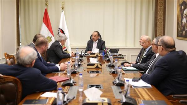 تعاون بين مصر وإيطاليا لتطوير صناعة الأسمدة في أسوان