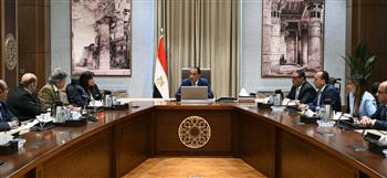   مدبولي يستعرض التوصيات والمقترحات المطروحة خلال البرنامج التليفزيوني "المواجهة"