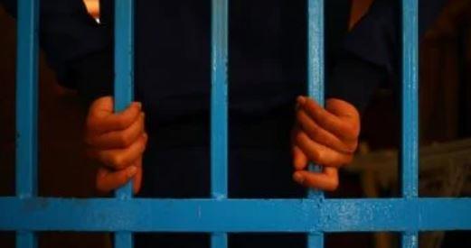إحالة عاطل للجنايات بتهمة حيازة مخدرات وترويجها فى مدينة نصر