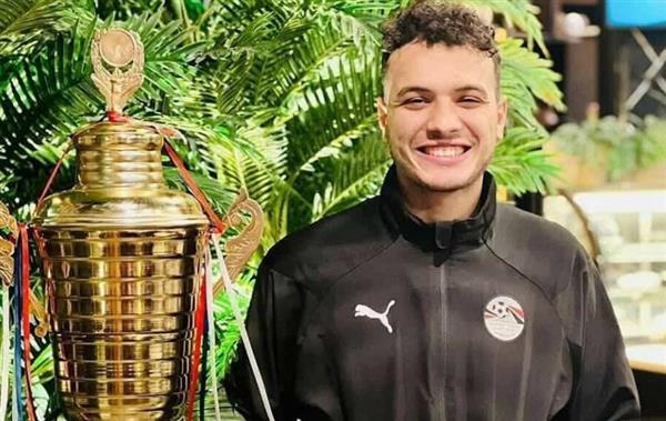 الأهلي يتقدم بخالص التعازي إلى نادي البنك في وفاة محمد جمال