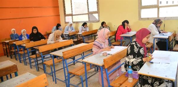 محافظ الجيزة: 87 ألف طالب وطالبة يؤدون امتحانات الثانوية العامة داخل 186 لجنة