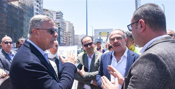 وزير الإسكان ومحافظ الإسكندرية يتفقدان مشروع توسعة وتطوير كورنيش محافظة الإسكندرية