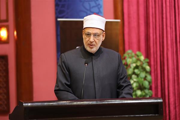 وكيل الأزهر يشكِّل لجنة عاجلة لفحص شكاوى طلاب العلمي من امتحان الفيزياء