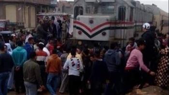   أثناء عبوره شريط السكة الحديد .. مصرع سائق ثلاثيني تحت عجلات قطار "أسوان القاهرة"