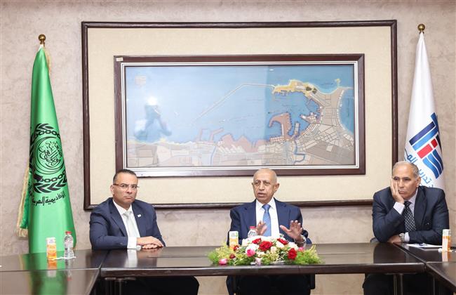 الأكاديمية العربية تواصل دعمها للمشروعات الحيوية في النقل البحري 