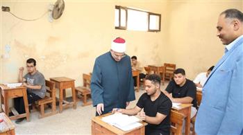   طلاب القسم الأدبي بالشهادة الثانوية الأزهرية يستأنفون امتحاناتهم