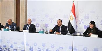   رئيس الوزراء يترأس مائدة مستديرة بعنوان "الإصلاحات الهيكلية لتعزيز تنافسية القطاع الخاص"