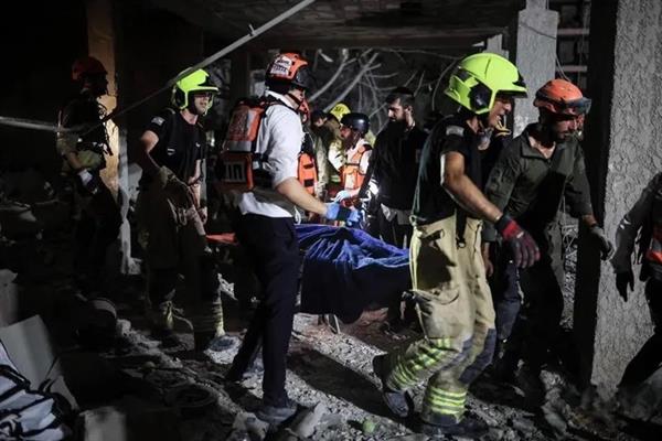 تقارير: الضربة الإيرانية الأخيرة سببت أكبر عدد من الإصابات والخسائر في إسرائيل منذ بدء التصعيد