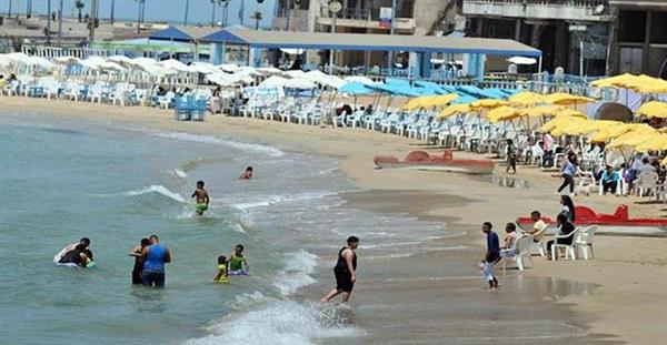 الدخول بـ5 جنيهات.. 65 شاطئا بالإسكندرية في خدمة المصطافين